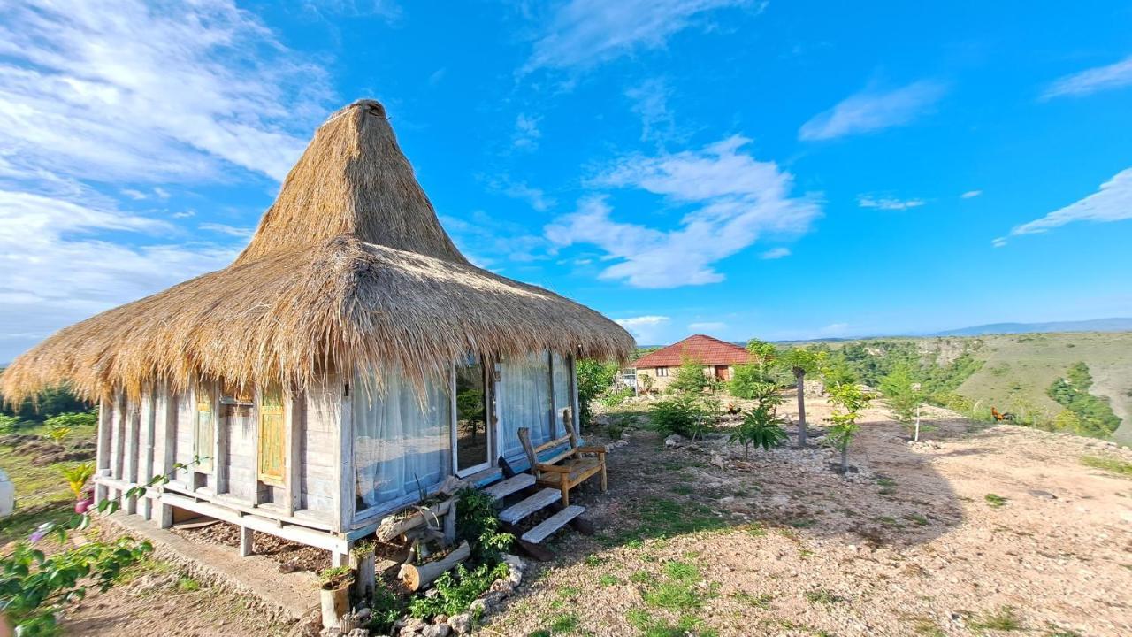 Hars Garden Sumba Hotell Waingapu Eksteriør bilde